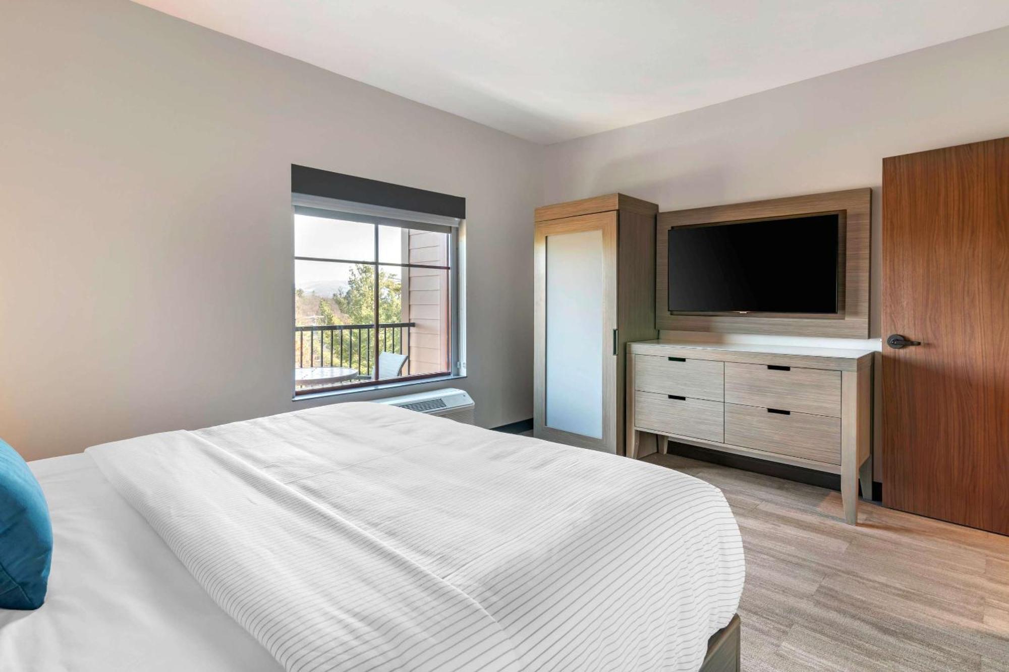 Cambria Hotel Lake Placid - Lakeside Resort 外观 照片